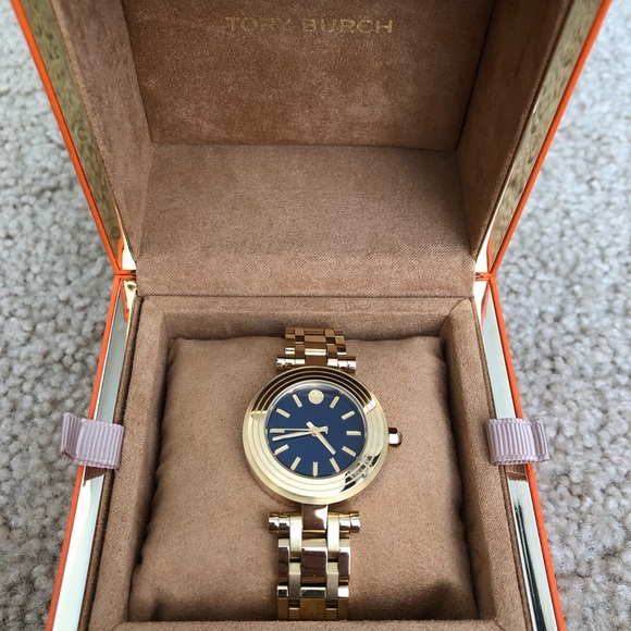 Tory Burch Classic T Watch - Picture 4 of 10
